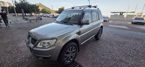 MITSUBISHI PAJERO TR4 2.0 4X2 16V 140CV FLEX 4P MANUAL MITSUBISHI PAJERO TR4 2.0 4X2 16V 140CV FLEX 4P MANUAL